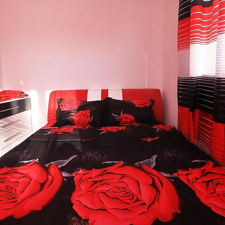 Private Apartment With Parking And Pool Балчик Экстерьер фото